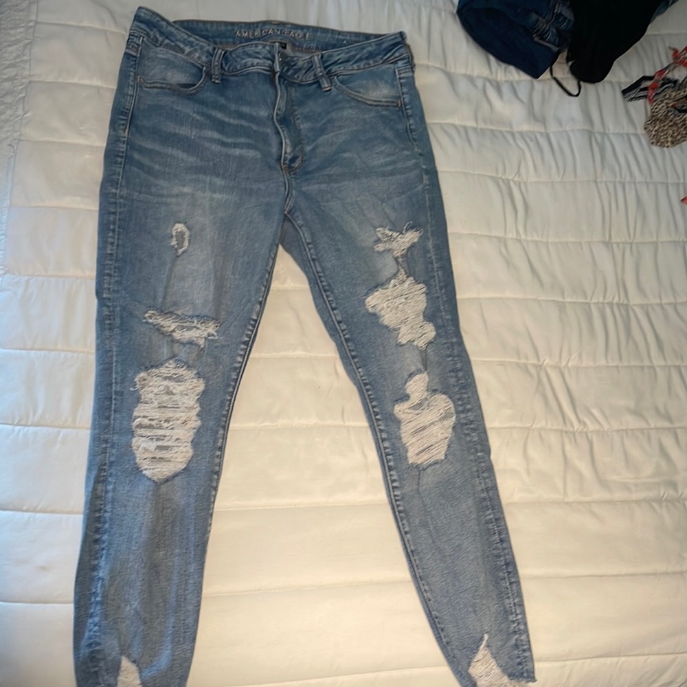 American Eagle high rise jegging light wash, distressed